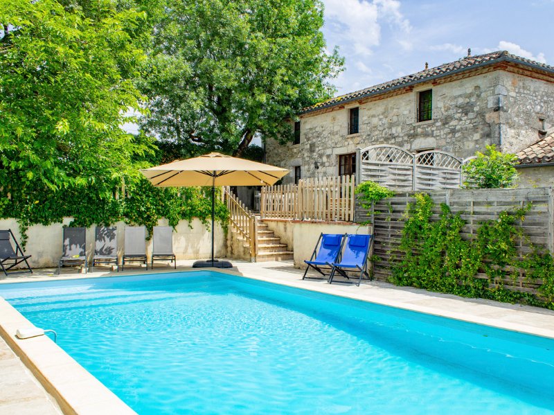 Gites Chambres Dhotes Tarn-et-Garonne 82 Vieux Mirou Gîtes, avec deux piscines