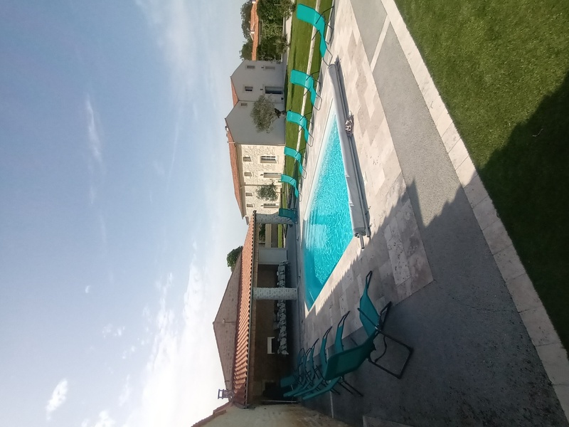 Gites Chambres Dhotes Charente-Maritime 17 Ô PREDEL - GITE A LA CAMPAGNE POUR 15 PERSONNES 